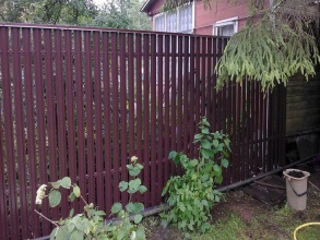 Забор из евроштакетника с бетонированием столбов 28 метров фото в Краснодаре