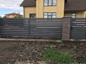 Забор жалюзи 72 метра фото в Краснодаре