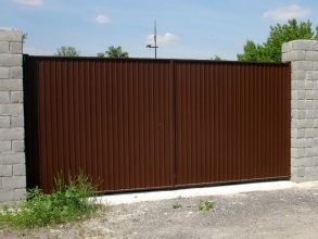 ворота распашные с ручным управлением - пример 11 фото в Краснодаре