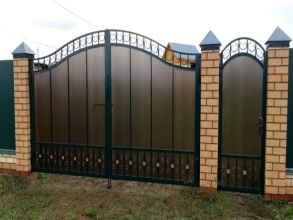 Кованые заборы с поликарбонатом 12 метров фото в Краснодаре
