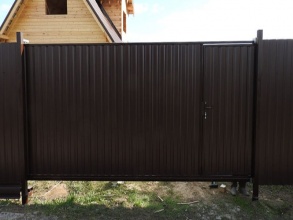 Ворота из профнастила откатные - пример 11 фото в Краснодаре