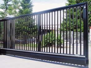 Ворота откатные решетчатые - пример 15 фото под ключ