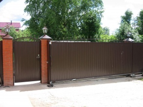 Дистанционное управление с откатными воротами - пример 8 фото в Краснодаре